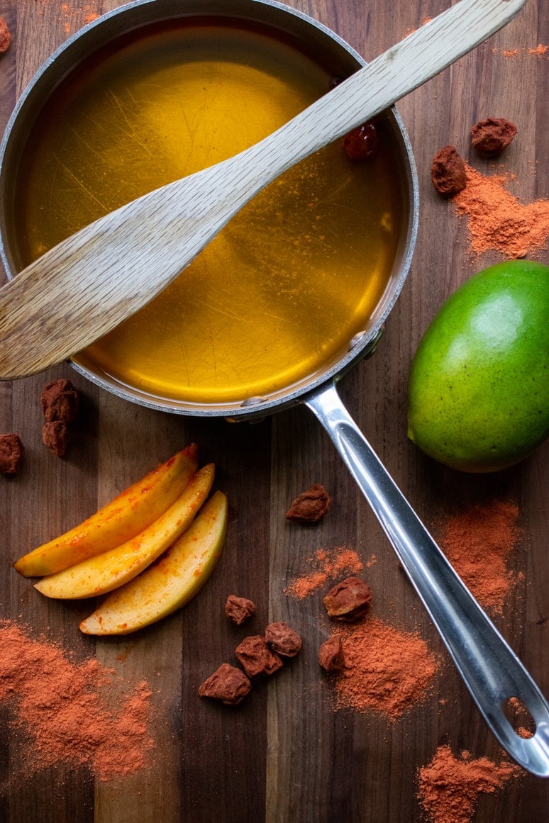 Guatemalan spiced mango, Guatemalan pickled mango, Guatemalan seasoned mango, Guatemalan breakfast, breakfast in Guatemala
