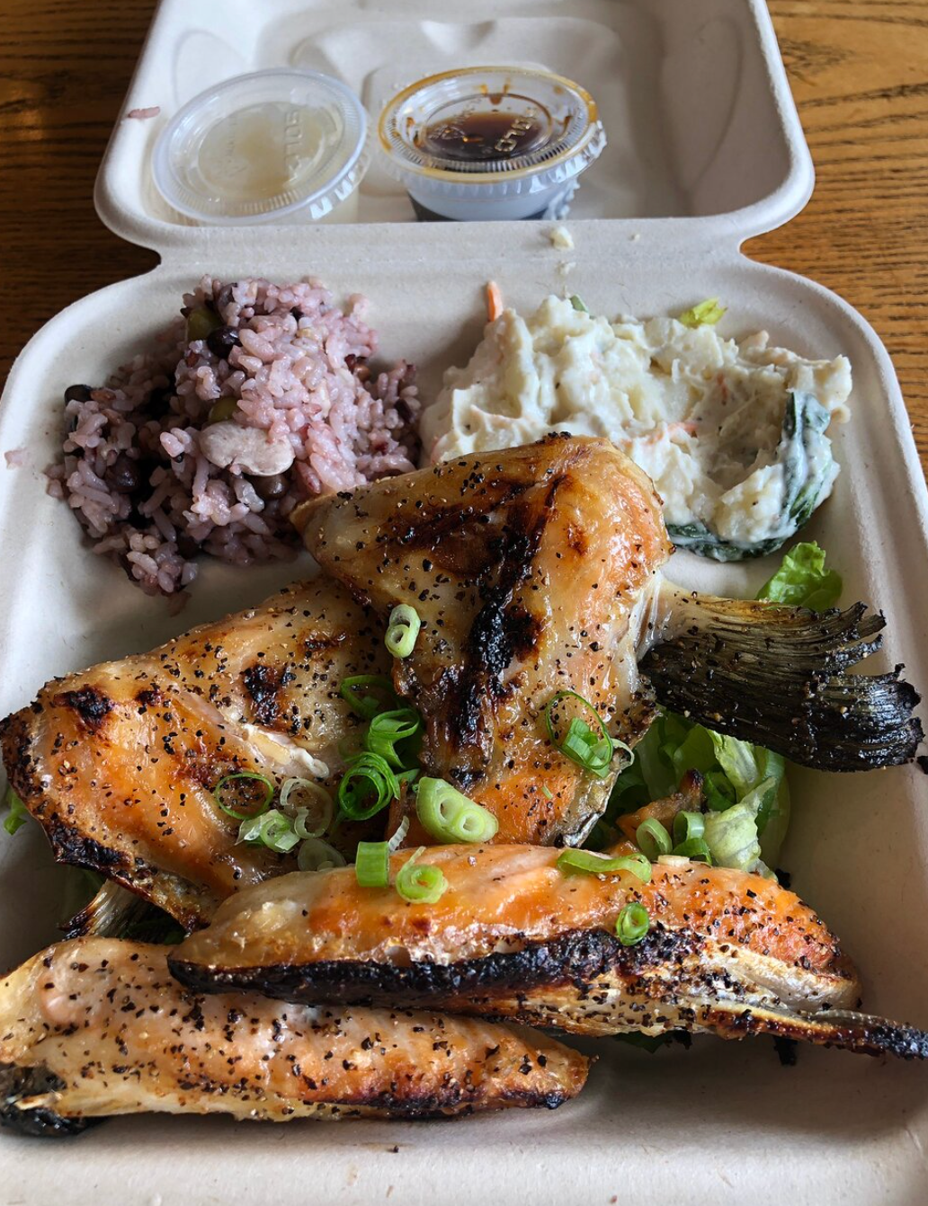 Pioneer Saloon,  Kahala restaurants, restaurants in Kahala, plant based restaurants in Kahala, vegetarian restaurants in Kahala, vegan restaurants in Kahala, Kahala food, where to eat in Kahala, vegan in Kahala, vegetarian in Kahala