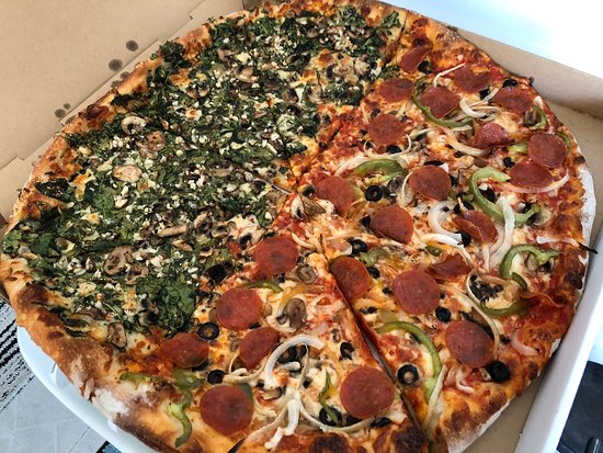 Kaimuki's Boston Style Pizza, Kaimuki restaurants, restaurants in Kaimuki, plant based restaurants in Kaimuki, vegetarian restaurants in Kaimuki, vegan restaurants in Kaimuki, Haleiwa food, where to eat in Kaimuki, vegan in Kaimuki, vegetarian in Kaimuki