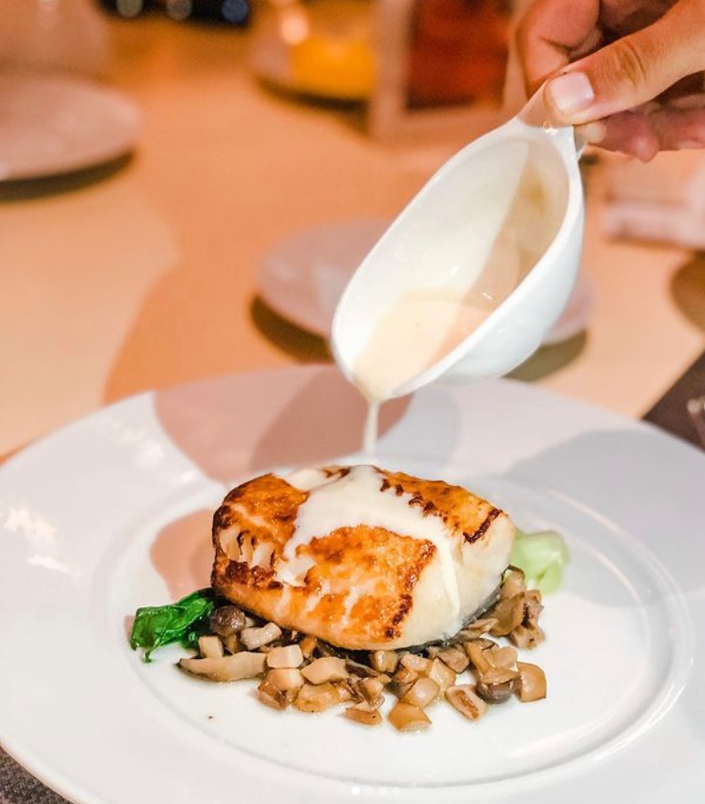 Plumeria Beach House,  Kahala restaurants, restaurants in Kahala, plant based restaurants in Kahala, vegetarian restaurants in Kahala, vegan restaurants in Kahala, Kahala food, where to eat in Kahala, vegan in Kahala, vegetarian in Kahala