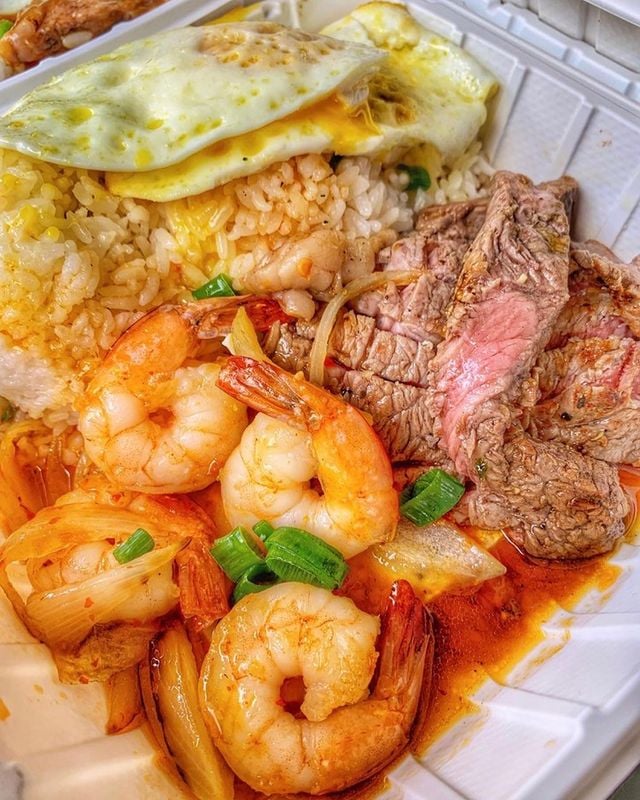 Kailua-Kona Food - 15 Best Restaurants In Kailua And Where To Eat 10 808 Grindz Cafe, Kailua-Kona restaurants, restaurants in Kailua-Kona, plant based restaurants in Kailua-Kona, vegetarian restaurants in Kailua-Kona, vegan restaurants in Kailua-Kona, Kailua-Kona food, where to eat in Kailua-Kona, vegan in Kailua-Kona, vegetarian in Kailua-Kona