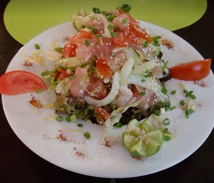 lezard jaune cafe moorea 6