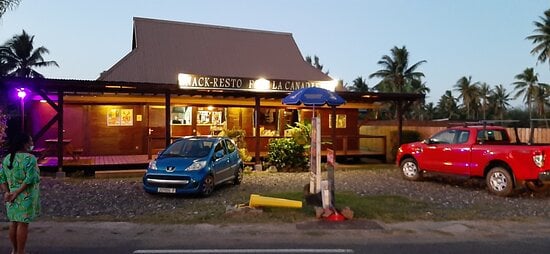 FARE LA CANADIENNE, Moorea restaurants, restaurants in Moorea, plant based restaurants in Moorea, vegetarian restaurants in Moorea, vegan restaurants in Moorea, Moorea food, where to eat in Moorea, vegan in Moorea, vegetarian in Moorea