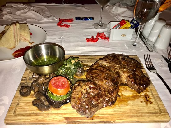 EL DORADO RESTAURANT AT GRAND PALLADIUM RIVIERA RESORT AND SPA, Akumal restaurants, restaurants in Akumal, plant based restaurants in Akumal, vegetarian restaurants in Akumal, vegan restaurants in Akumal, Akumal food, where to eat in Akumal, vegan in Akumal, vegetarian in Akumal