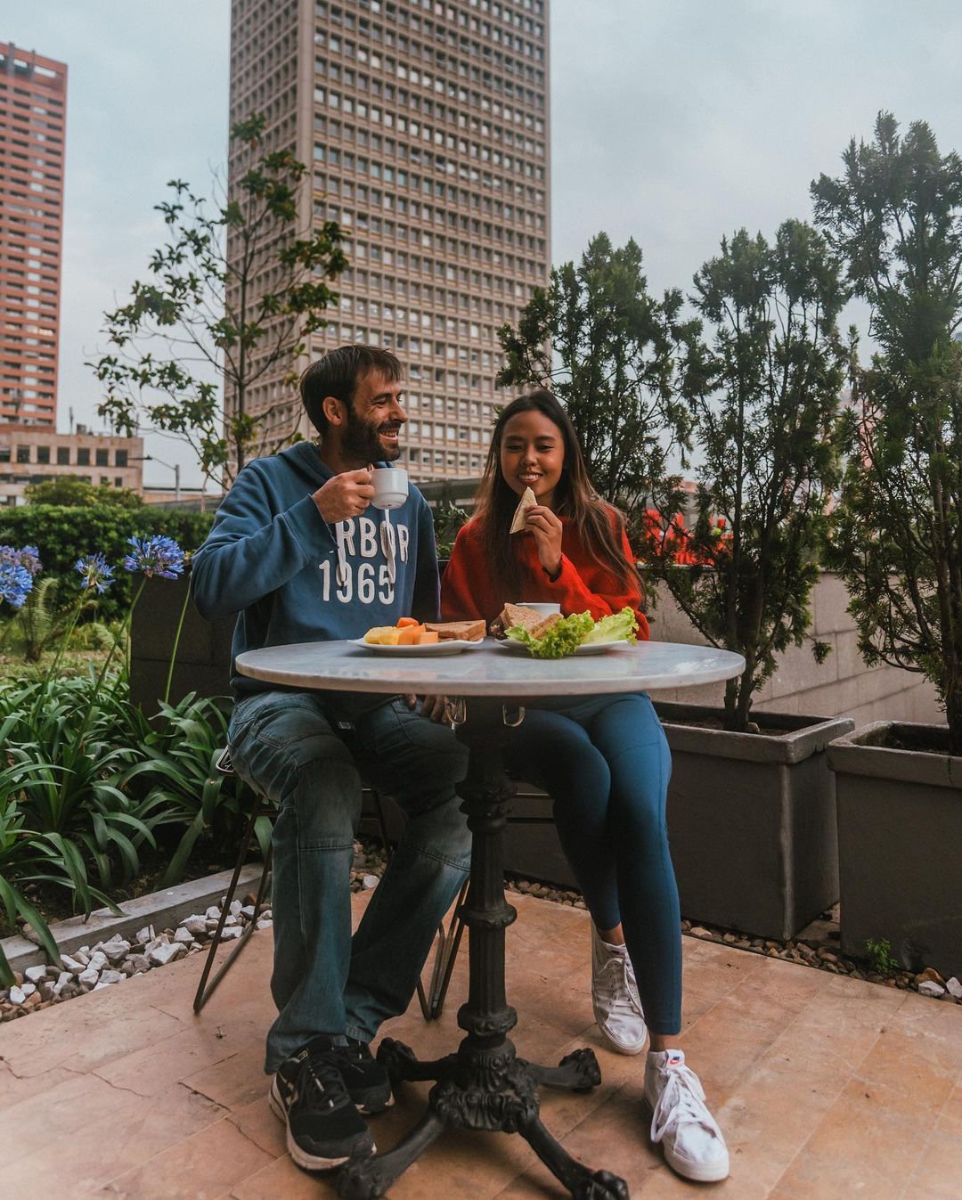 sim card Medellin airport, Sim card Bogota airport, cheapest sim card in Colombia,  IBIS Bogota Museo, Transmilenio Bogota, bogota airport to city, How To Get From Bogota Airport to City Center, Bogota airport to Candelaria, Bogota airport to La Candelaria