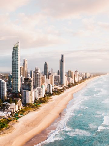 How To Get From Gold Coast Airport To City Center - All Possible Ways, cheapest way from Gold Coast airport to Downtown, cheapest way from Gold Coast airport to city, Gold Coast airport to city center, Gold Coast airport to Gold Coast, Gold Coast Bus Airport, Bus Gold Coast Airport to Gold Coast City Center