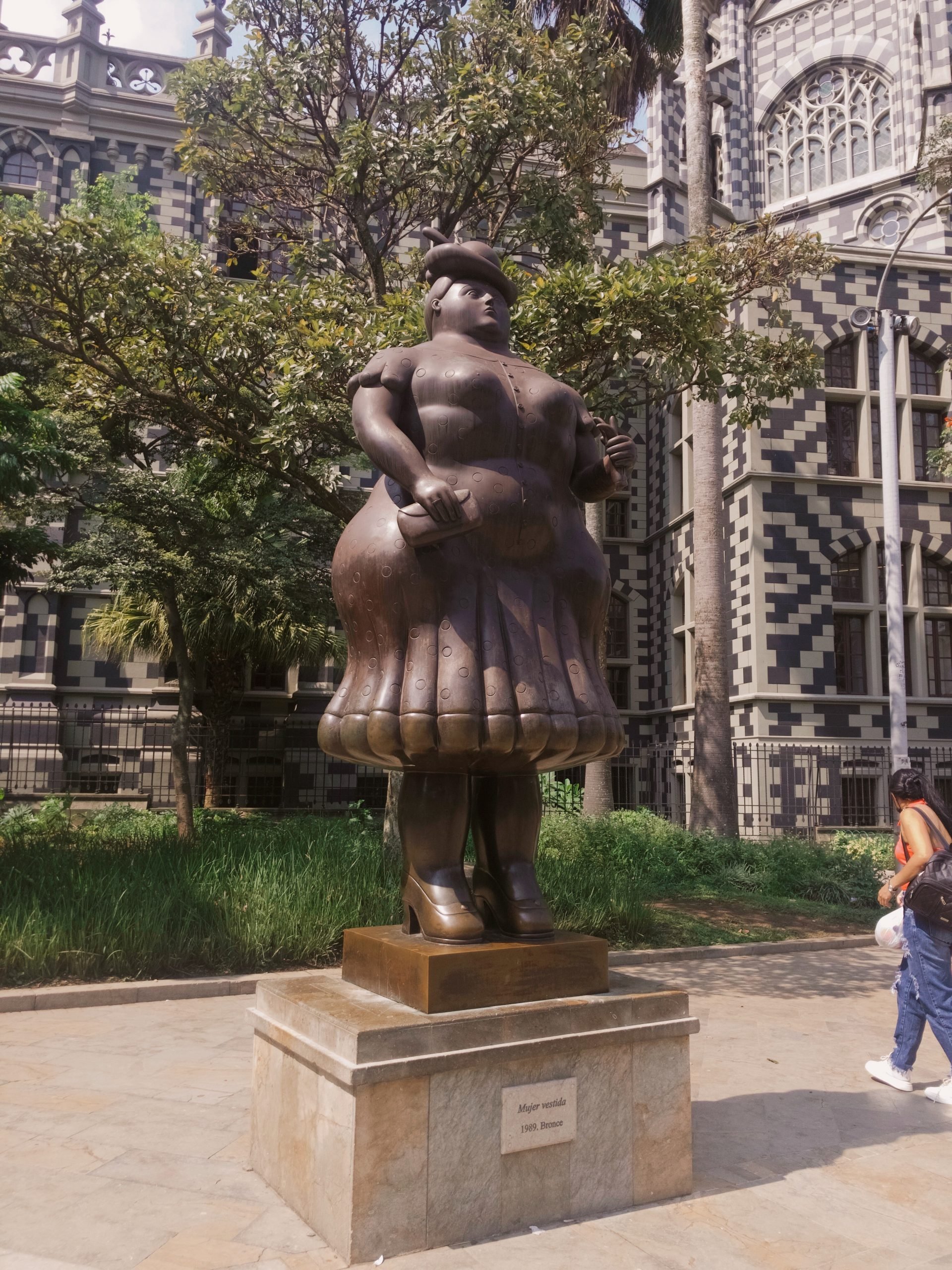 medellin airport to city, How To Get From Medellin Airport to City Center - All Possible Ways, Jose Maria Cordova airport, How To Get From Medellin Airport To El Poblado - All Possible Ways, cheapest way from Medellin airport to El Poblado, cheapest way from Medellin to Poblado, Medellin airport to El Poblado, bus Medellin to El Poblado, Civica Eventual Medellin metro cable, metro map medellin, metro fare medellin, metro opening schedule in Medellin, Combuses Medellin airport to Poblado