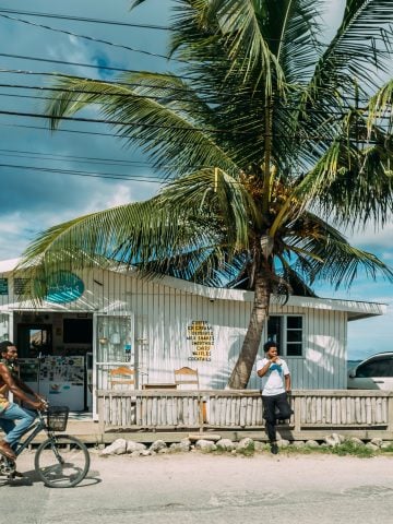 How To Get From Kingston Airport To Portmore - All Possible Ways, cheapest way from Kingston airport to Portmore, cheapest way from Kingston airport to Portmore, Kingston airport to Portmore, Kingston Bus Airport to Portmore, shuttle bus Kingston airport to Portmore, TAXI Kingston airport to Portmore, KNUTSFORD EXPRESS KINSTON AIRPORT TO PORTMORE