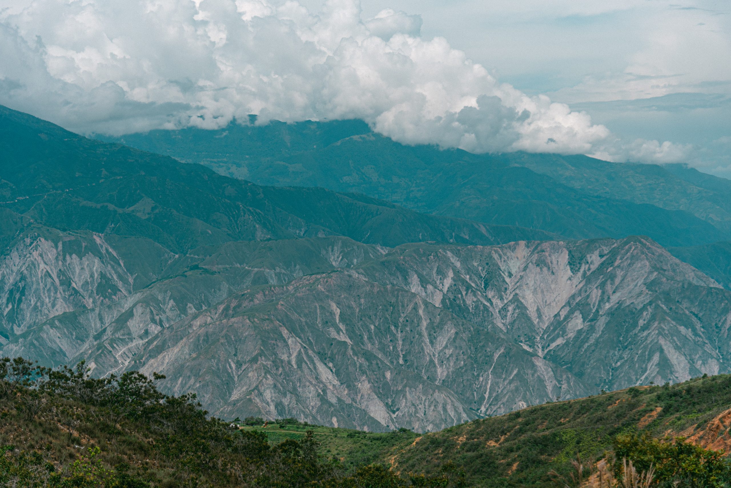 Paragliding in San Gil, booking activities to din San Gil, things to do in san gil colombia, what to do in san gil, san gil colombia, adventure in san gil, prices activities in san gil, Macondo Hostel, Macondo Hostel in San Gil, where to stay in San Gil, San Gil hostel, 