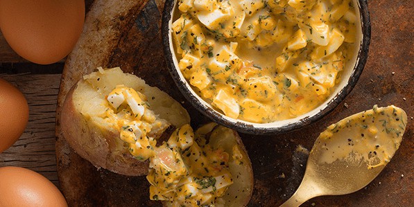 hUEVOS AL AJI, breakfast in Peru, peruvian breakfast, traditional peruvian breakfast, typical peruvian breakfast