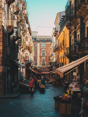 How To Get From Catania Airport To City Center - All Possible Ways, cheapest way from Catania airport to Downtown, cheapest way from Catania airport to city, Catania airport to city center, Catania airport to Catania, Catania Bus Airport, Alibus from Catania airport to city center, bus from Catania airport to city center, taxi Catania airport to city center, Uber Catania airport to city, train Catania airport to city center, shuttle bus Catania airport to city center