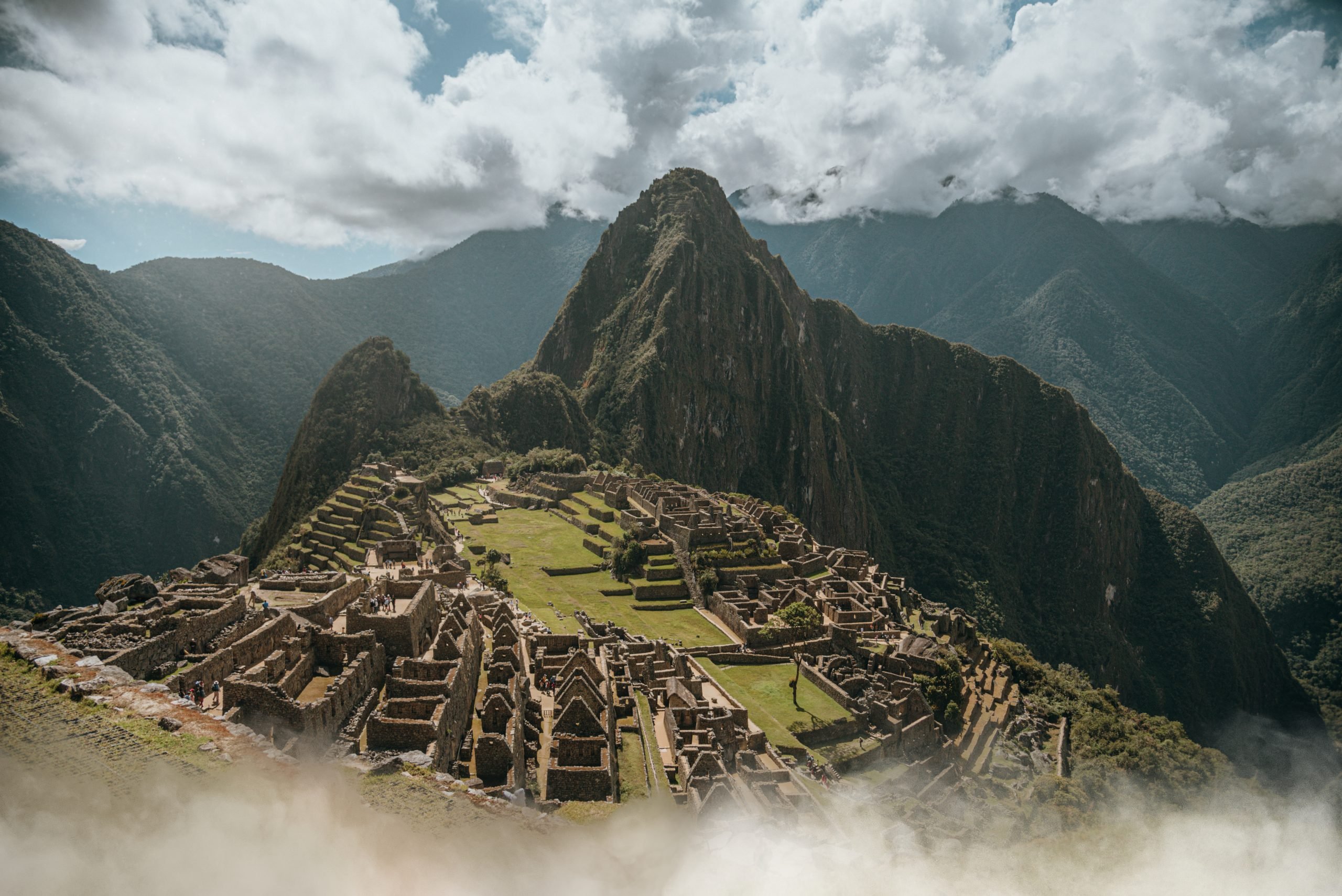 How To Get From Cusco Airport To Machu Pichu - All Possible Ways, cheapest way from Cusco airport to Machu Pichu, Cusco airport to Machu Pichu, Cusco Bus Airport, bus from Cusco airport to Machu Pichu, train from Cusco airport to Machu Pichu, taxi Cusco airport to Machu Pichu, Uber Cusco airport to Machu Pichu, rent a car from Cusco airport to Machu Pichu, Cusco to Machu Pichu
