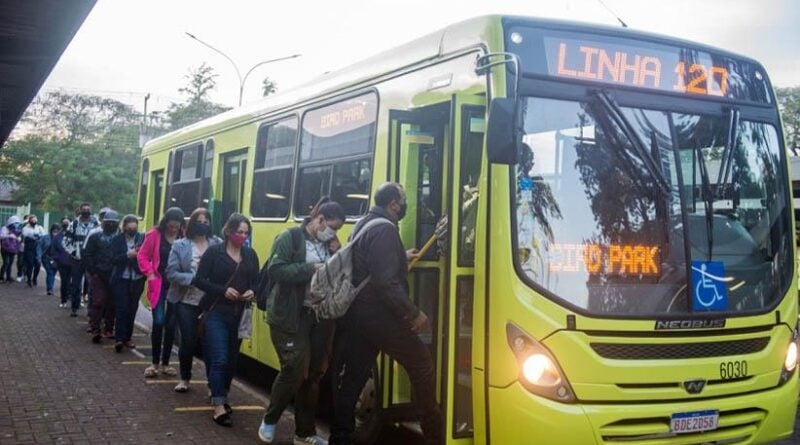 How To Get From Foz Do Iguacu To Iguazu Falls (Travel Guide) 2 Bus number 120 Foz Do Iguacu, How To Get From Foz do Iguacu To Iguazu Falls, How to get to Iguazu Falls from Foz de Iguacu, foz do Iguacu to iguazu falls, iguazu falls , iguazu falls entrance fee, iguazu falls opening hours, bus from foz iguacu to iguazu falls, cheapest way from foz de iguacu to iguazu falls