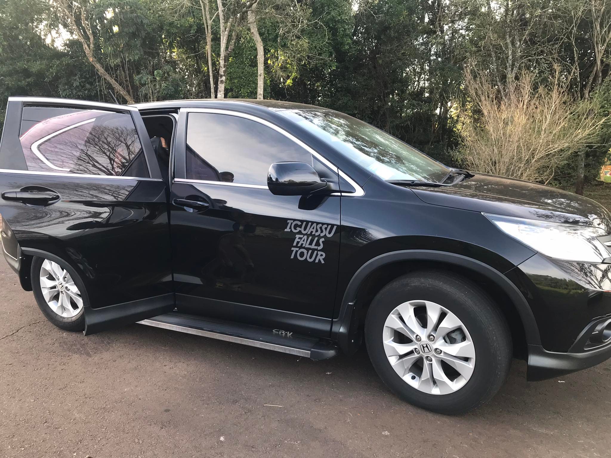 How To Get From Foz Do Iguacu To Iguazu Falls (Travel Guide) 4 How To Get From Foz do Iguacu To Iguazu Falls, How to get to Iguazu Falls from Foz de Iguacu, foz do Iguacu to iguazu falls, iguazu falls , iguazu falls entrance fee, iguazu falls opening hours, bus from foz iguacu to iguazu falls, cheapest way from foz de iguacu to iguazu falls, taxi from Foz do Iguacu to Iguazu Falls, Uber from Foz do Iguacu to Iguazu Falls,