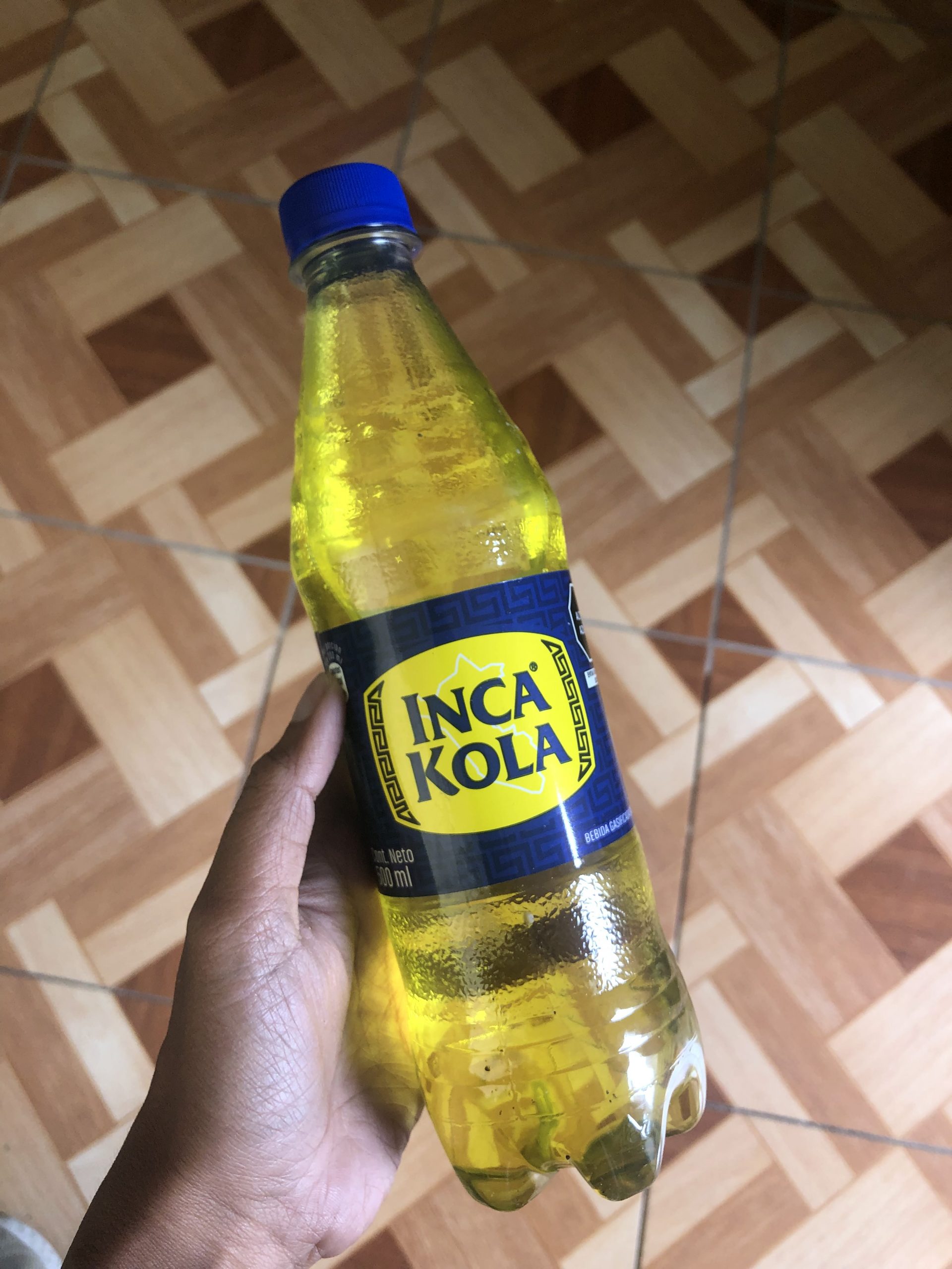 Inca Kola Peru, drinks in Peru, Peruvian drinks, non alcoholic drinks in peru, alcoholic drinks in peru, peru drinks, traditional peruvian drinks, exotic drinks in Peru,