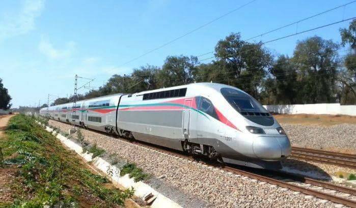 How To Get From Casablanca to Marrakech Airport Best Way 2 How To Get From Casablanca to Marrakech Airport Best Way, cheapest way from Casablanca to Marrakech Airport cheapest way from Casablanca to Marrakech, Casablanca to Marrakech Airport, Casablanca to Marrakech, Casablanca to Marrakech Airport by Bus, bus from Casablanca to Marrakech, train from Casablanca to Marrakech, taxi Casablanca to Marrakech Airport, Uber from Casablanca to Marrakech Airport, Casablanca to Marrakech Airport by bus, private transfer from Casablanca to Marrakech Airport