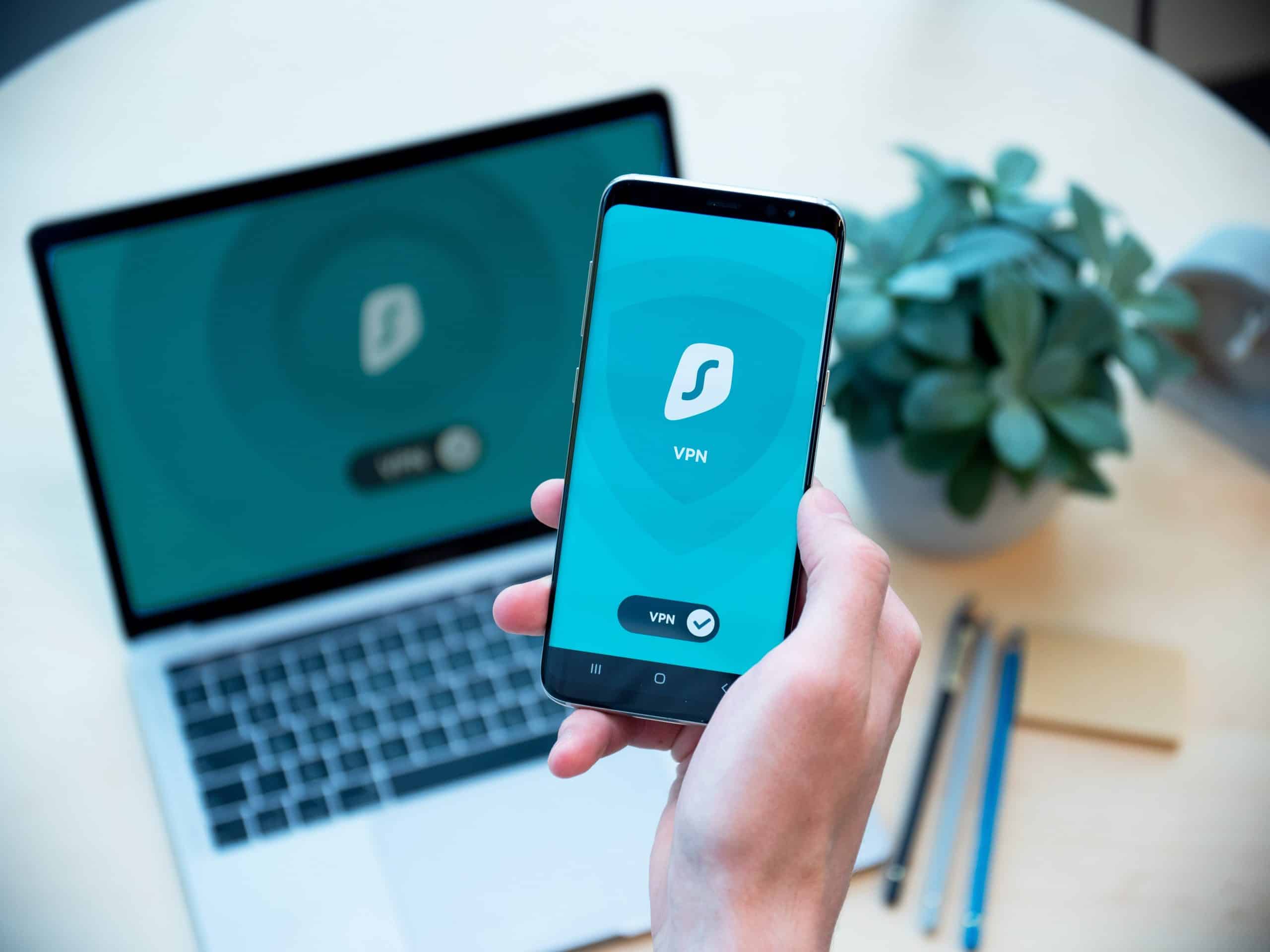 ExpressVPN vs Surfshark VPN: Which VPN to Choose