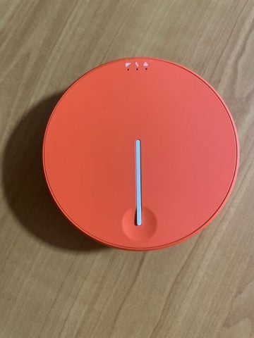 Travel Gadgets You Must Pack On Your Next Trip, Glocalme vs Skyroam Solis pros and cons, Glocalme vs Skyroam Solis - Which Mobile Hotspot to Choose