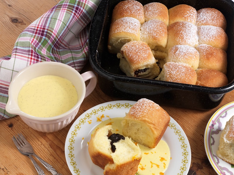 Süße Rohrnudeln - Vegetarian Food in Germany  vegetarian food in Germany, vegan food in Germany, German vegetarian dishes, vegan in Germany, vegetarian in Germany, plant based food in Germany