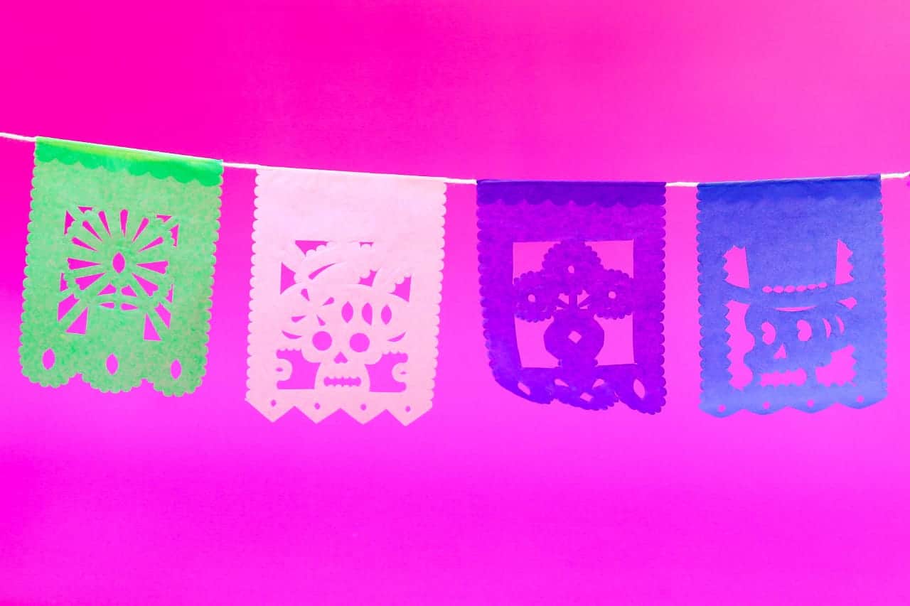 HAVE YOU EVER HEARD ABOUT PAPEL PICADO IN MEXICO?, Papel Picado, Palomitas de papel, street art in Mexico, 
