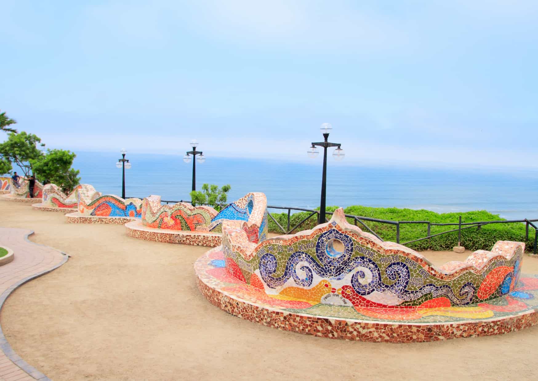 Parque del Amor - Lima vs Cusco