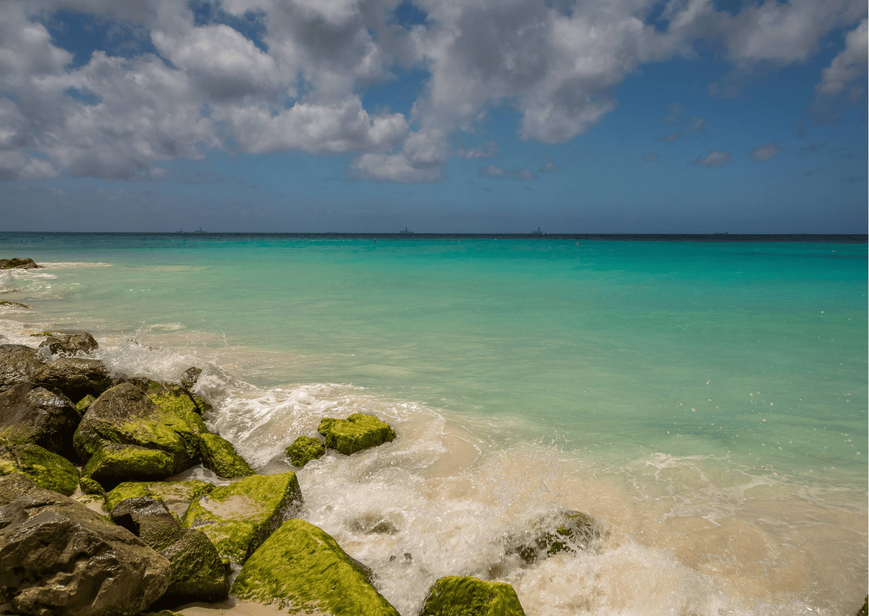 Eagle Beach in Aruba - Aruba vs Belize
