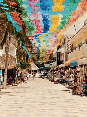 How To Get From Chetumal To Playa del Carmen By Bus - All Possible Ways, cheapest way from Chetumal to Playa del Carmen, Chetumal to Playa del Carmen, ado bus from Chetumal to Playa del Carmen, AU Autobuses unidos bus from Chetumal to Playa del Carmen, Mayab bus from Chetumal to Playa del Carmen, shared van from Chetumal to Playa del Carmen, Colectivo from Chetumal to Playa del Carmen, Uber from Chetumal to Playa del Carmen, taxi from Chetumal to Playa del Carmen