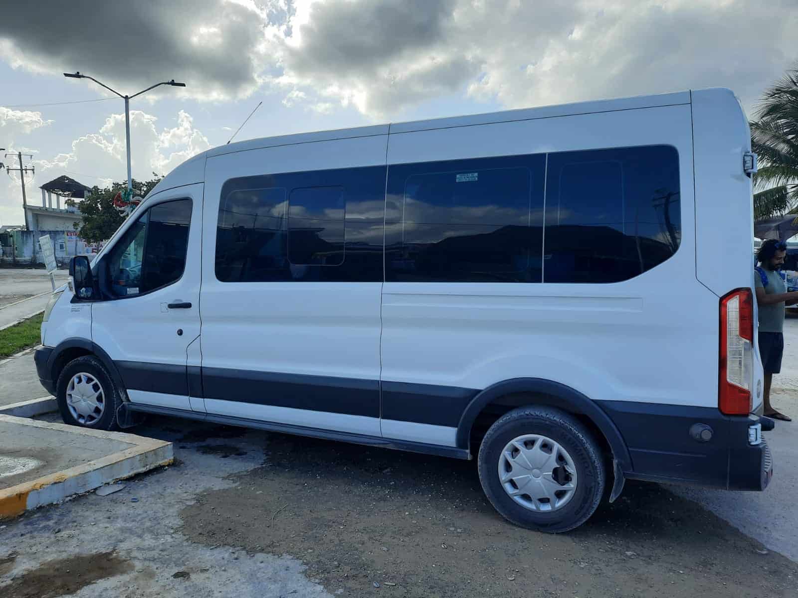 How To Get From Chichen Itza To Chiquila By Van And Bus - All Possible Ways, cheapest way from Chichen Itza to Chiquila, Chichen Itza to Chiquila, ado bus from Chichen Itza to Chiquila, AU Autobuses unidos bus from Chichen Itza to Chiquila, shared van from Chichen Itza to Chiquila, Colectivo from Chichen Itza to Chiquila, Uber from Chichen Itza to Chiquila, taxi from Chichen Itza to Chiquila