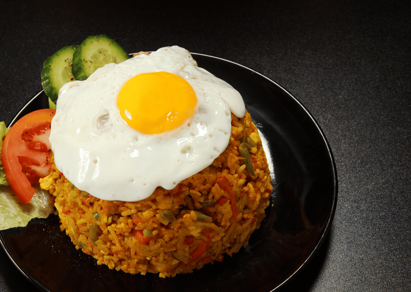 Arroz Con Huevo - Desayuno in Honduras, Honduran Breakfast, Breakfast in Honduras