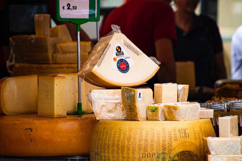 7 Tourist Traps to Avoid in Amsterdam (Travel Guide)