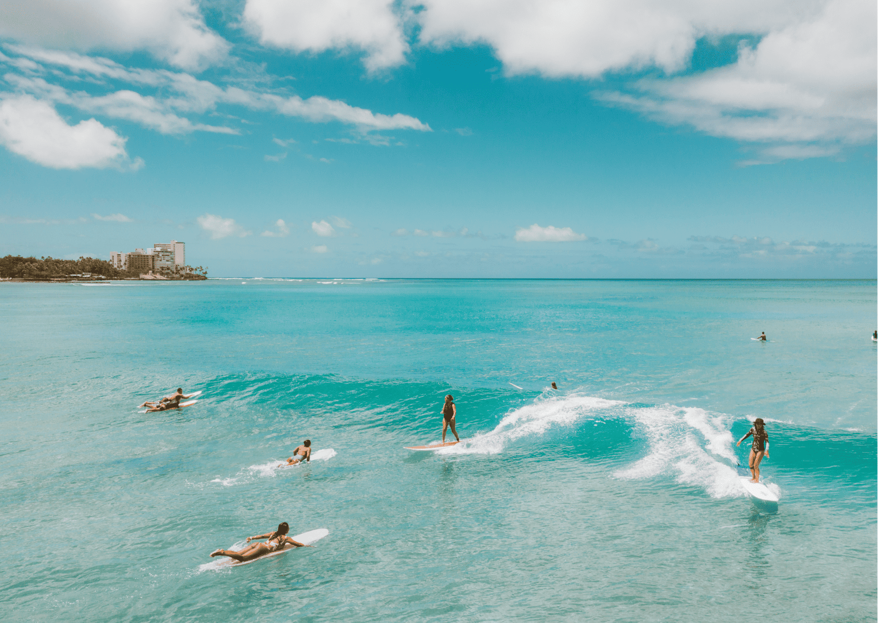Honolulu has beaches for swimming and surfing - Honolulu vs Kauai, Kauai vs Honolulu