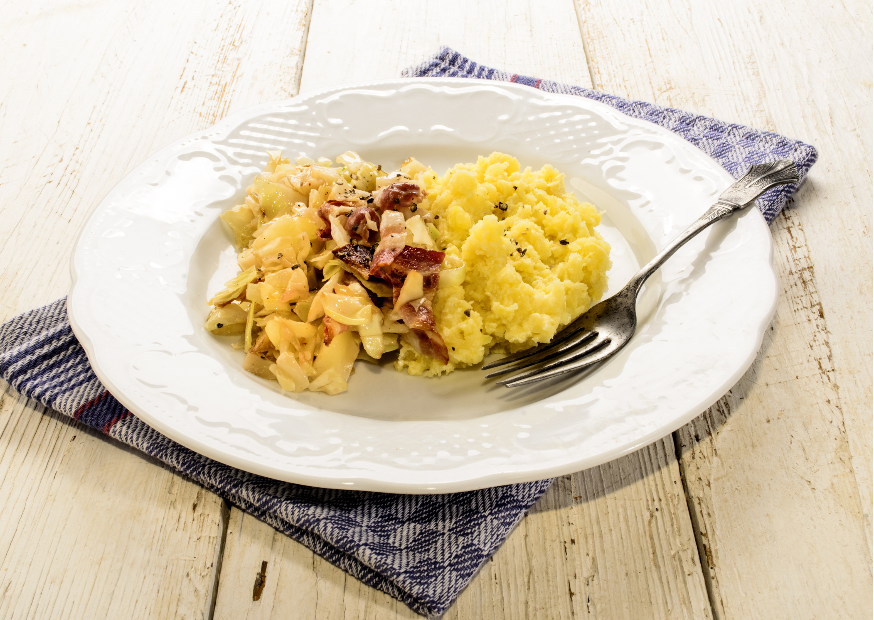 Breakfast in Ireland - The Traditional Full Irish Breakfast plus 20 Best Irish Breakfast Food