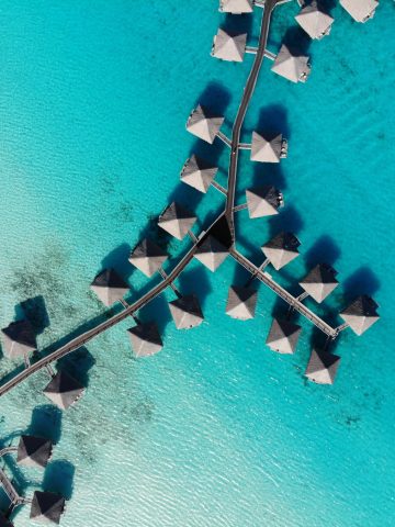 Bora Bora vs Tahiti: Which Polynesian Paradise is Right for You?