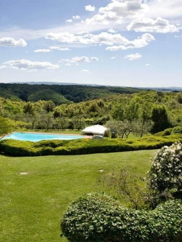 Things to Know Before Visiting Tuscany: Best Tuscany Itinerary & Travel Guide, 10 Bucket List Destinations in Italy, 11 Common Mistakes to Avoid in Tuscany Italy, How To Choose The Perfect Tuscany Villa