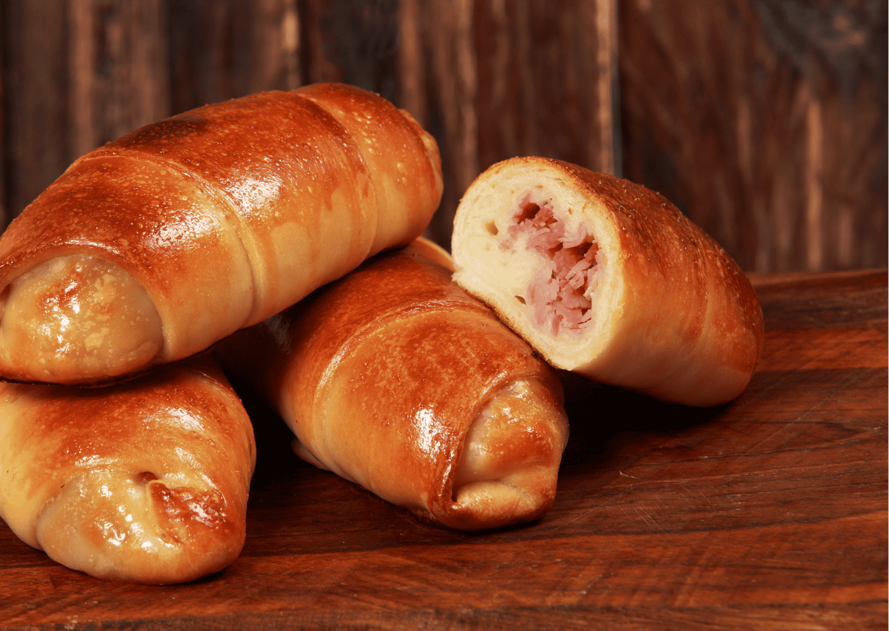 Cachitos, breakfast in Venezuela, Venezuelan Brekafast