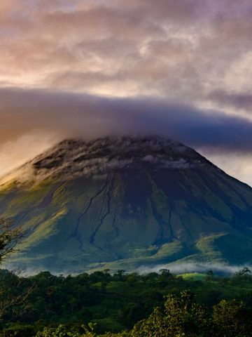 How To Get From Jaco to Arenal Best Way, Jaco to Arenal, cheapest way from Jaco to Arenal, Jaco to Arenal bus, from Jaco to Arenal by bus, taxi from Jaco to Arenal, private transfer from Jaco to Arenal, Shared Van from Jaco to Arenal, rent a car Jaco to Arenal,