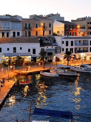 How To Get From Menorca Airport To Ciutadella Best Way, Bus from Menorca Airport to Ciutadella, Menorca Airport to Ciutadella, cheapest way from Menorca Airport to Ciutadella, private trasnfer from Menorca Airport to Ciutadella, taxi from Menorca Airport to Ciutadella, shuttle bus from Menorca airport to Ciutadella