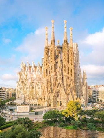 Why Is Barcelona Overrated? Reasons to Travel Outside Barcelona and Where to Visit Instead, 8 European Cities Asking For fees In 2025, 10 Bucket List Destinations in Spain, 10 European Bucket List Destinations, Tips for Eating in Barcelona - What To Eat And What You Should Not Eat in Barcelona, 7 Tourist Traps to Avoid in Barcelona, How To Get From Barcelona to Barcelona Airport Best Way, shuttle bus from Barcelona to Barcelona airport, bus from Barcelona to Barcelona airport, cheapest way from Barcelona to Barcelona airport, Barcelona to Barcelona airport, by train Barcelona to Barcelona airport, taxi from Barcelona to Barcelona airport, uber from Barcelona to Barcelona airport, private transfer from Barcelona to Barcelona airport, metro from Barcelona to Barcelona airport, shuttle bus from Barcelona to Barcelona airport