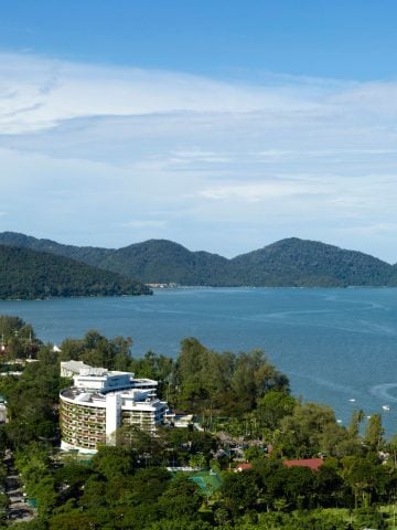 How To Get From Penang Airport to Batu Ferringhi Best Way, cheapest way from Penang Airport to Batu Ferringhi, penang airport to Batu Ferringhi, Penang Bus Airport, bus from penang airport to Batu Ferringhi, taxi from penang airport to Batu Ferringhi, Grab from penang airport to Batu Ferringhi, train from penang airport to Batu Ferringhi, shuttle bus from penang airport to Batu Ferringhi, private transfer from penang airport to Batu Ferringhi