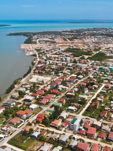 How To Get From Belize Airport to Belize City Best Way, belize airport to city center, belize airport to belize city, bus from belize airport to belize city, taxi from belize airport to belize city, uber from belize airport to belize city, private transfer from belize airport to belize city, shuttle bus from belize airport to belize city, cheapest way from belize airport to belize city