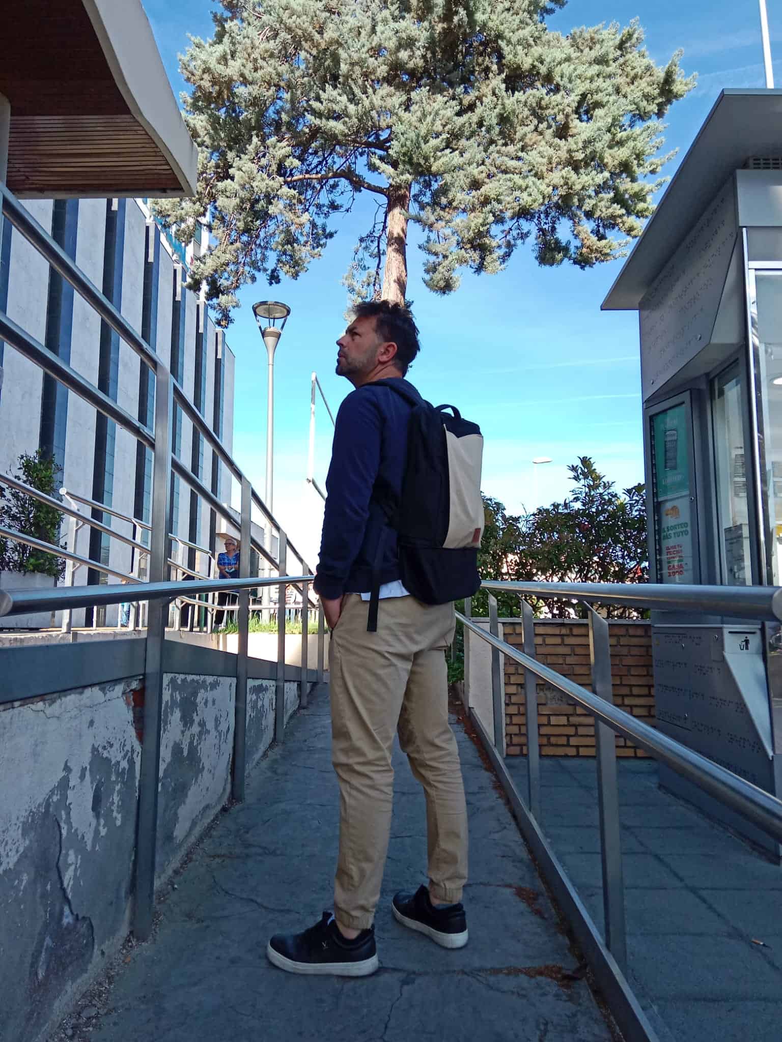 Tips to Travel in Style: Comfort And Elegance, 6 Essentials to Pack for Europe, 11 Tips for Booking Cheap Flights