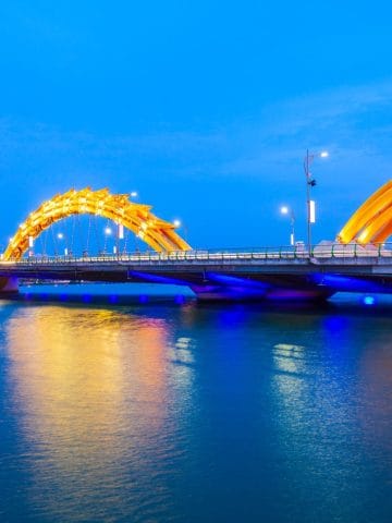 How To Get From Da Nang Airport to City Center Best Way, cheapest way from Da Nang Airport to City Center, cheapest way from Da Nang Airport to downtown, Da Nang Airport to City Center, Da Nang Airport to Da Nang, Da Nang Bus Airport, bus from Da Nang airport to city center, taxi from Da Nang airport to city center, Grab from Da Nang airport to city, train from Da Nang airport to city center, shuttle bus from Da Nang airport to city center, private transfer from Da Nang airport to city center