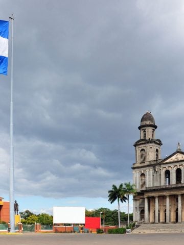 How To Get From San Salvador to Managua Best Way, San Salvador to Managua, cheapest way from San Salvador to Managua, best way from San Salvador to Managua, San Salvador to Managua by bus, bus from San Salvador to Managua, taxi from San Salvador to Managua, private transfer from San Salvador to Managua, Shared Van from San Salvador to Managua, rent a car at San Salvador, Transporte del Sol bus from San Salvador to Managua, public buses from San Salvador to Managua