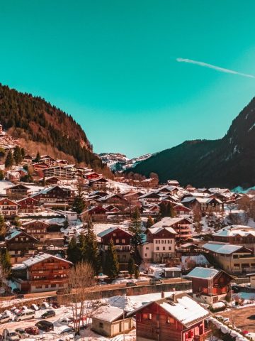 How To Get From Geneva Airport to Morzine Best Way, cheapest way from Geneva Airport to Morzine, cheapest way from Geneva to Morzine, Geneva Airport to Morzine, Geneva to Morzine, bus from Geneva Airport to Morzine, taxi from Geneva Airport to Morzine, uber from Geneva Airport to Morzine, train from Geneva Airport to Morzine, shuttle bus from Geneva Airport to Morzine, private transfer from Geneva Airport to Morzine