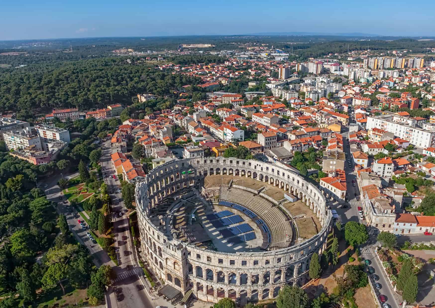 How To Get From Zadar to Pula Best Way, Zadar to Pula, cheapest way from Zadar to Pula, bus from Zadar to Pula, taxi from Zadar to Pula, private transfer from Zadar to Pula, train from Zadar to Pula,
