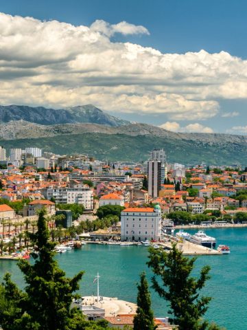 How To Get From Makarska to Split Airport Best Way, Makarska to Split Airport, cheapest way from Makarska to Split Airport, bus from Makarska to Split Airport, taxi from Makarska to Split Airport, private transfer from Makarska to Split Airport, by plane from Makarska to Split, ferry from Makarska to Split,