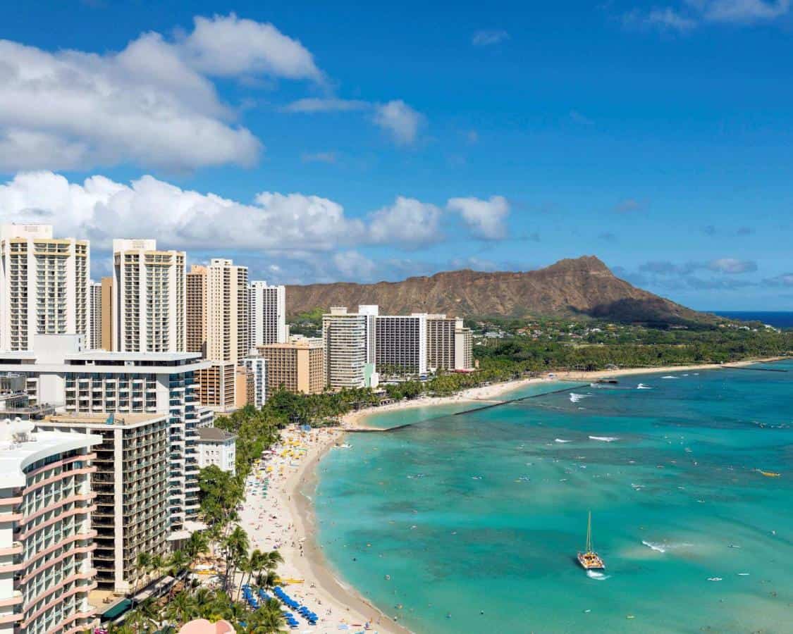 oahu resorts with water slides, oahu hotels with water slides, oahu hotels compared