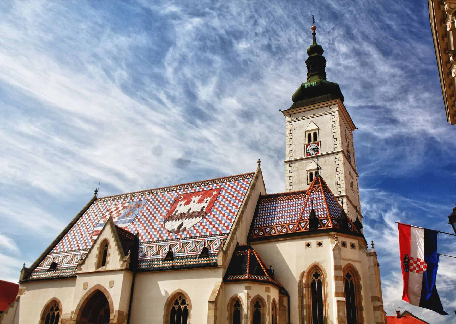 How To Get From Pula to Zagreb Airport Best Way, Pula to Zagreb Airport, cheapest way from Pula to Zagreb Airport, bus from Pula to Zagreb Airport, taxi from Pula to Zagreb Airport, private transfer from Pula to Zagreb Airport, by plane from Pula to Zagreb, ferry from Pula to Zagreb,