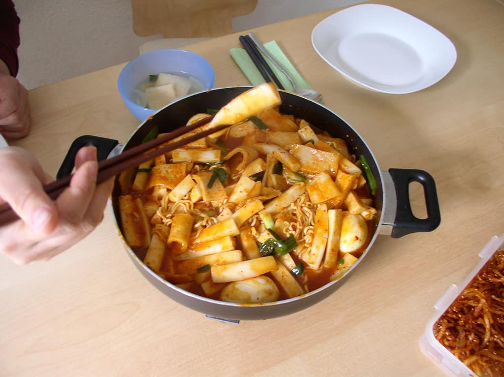 must try korean snacks, korean snacks online, online snacks in Korea