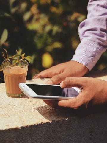 How to get wifi when traveling the world, sim card vs pocket wifi - pocket wifi vs sim card